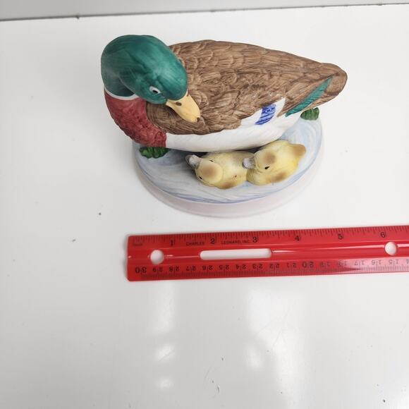 VTG Mallard Duck w/ Babies Music Box 70's Gift World of Gorham Ceramic Decor - Picture 7 of 8